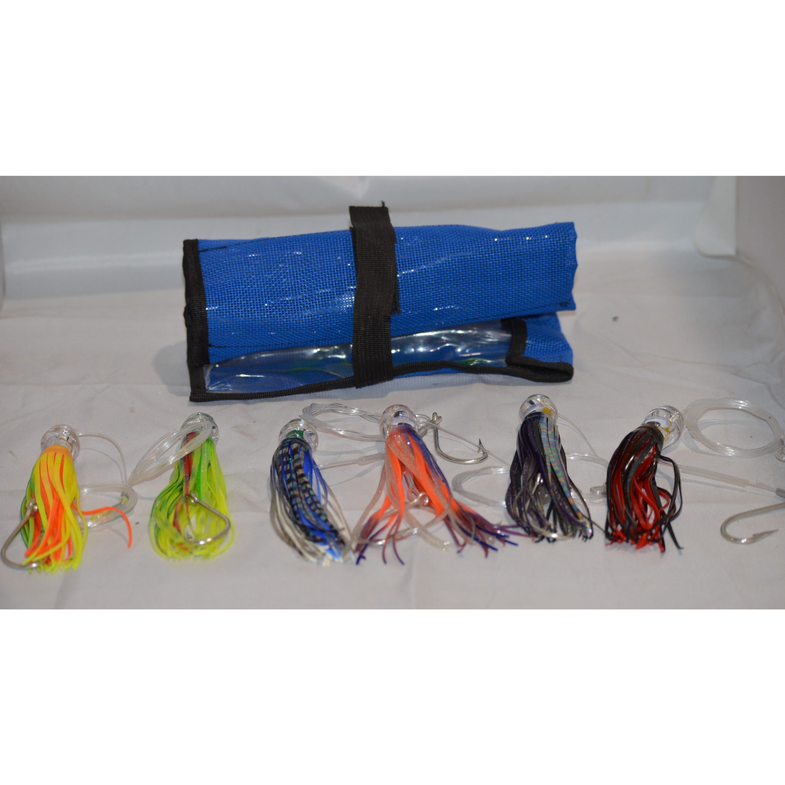 Skirted Trolling Lures Bag - X6 Pcs. With Rigged Line & Hook